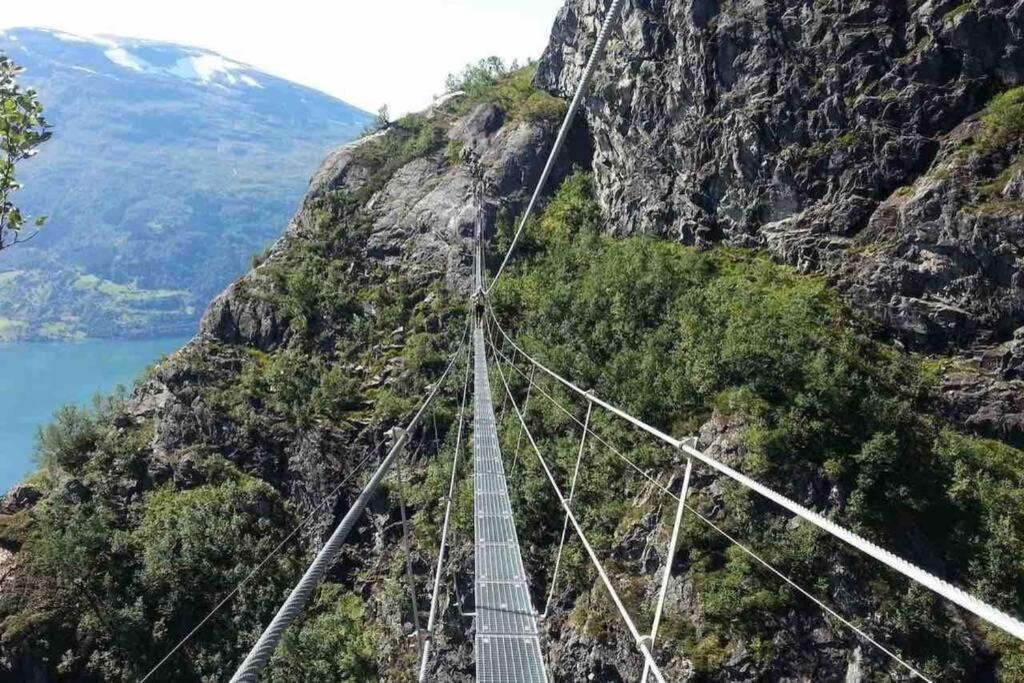 Hytte I Stryn Med Elbil Lader エクステリア 写真