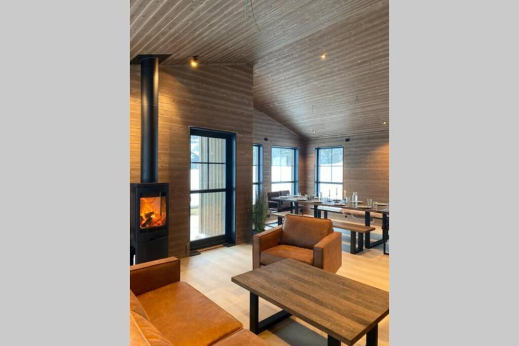 Hytte I Stryn Med Elbil Lader エクステリア 写真